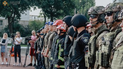 У Тернополі проводять спортивні ігри серед рятувальників і правоохоронців