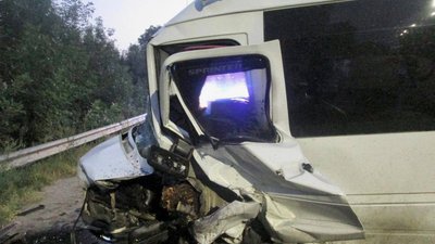 В автотрощі на Житомирщині постраждали щонайменше семеро людей, серед них — дитина