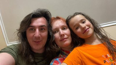 Казати правду, не ховати емоції. Як дніпрянки розповідають своїм дітям про війну Казати правду, не ховати емоції. Як дніпрянки розповідають своїм дітям про війну