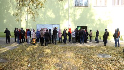 У Житомирі збільшили кількість мобільних бригад, які вакцинують від коронавірусу У Житомирі збільшили кількість мобільних бригад, які вакцинують від коронавірусу