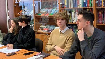 "Польська без кордонів": у тернопільській бібліотеці діє безплатний проєкт з вивчення мови "Польська без кордонів": у тернопільській бібліотеці діє безплатний проєкт з вивчення мови