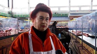 До 300 гривень за кілограм – на Житньому ринку Житомира сало подорожчало вдвічі До 300 гривень за кілограм – на Житньому ринку Житомира сало подорожчало вдвічі