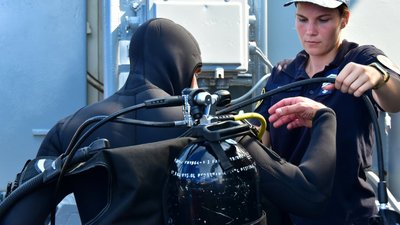 Дайв-2021: у Чорному морі стартувала активна фаза навчань водолазів з шести країн Дайв-2021: у Чорному морі стартувала активна фаза навчань водолазів з шести країн
