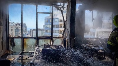 Атака РФ на Одесу 1 серпня 2026 року, Аркадія, Кадорр, багатоповерхівка, пожежа, ДСНС