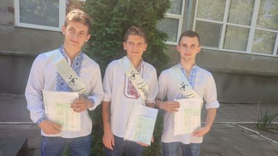 "Віримо, що повернемося, що не втратимо свої будинки вже вдруге!" Історія матусі, для якої чужих дітей не буває "Віримо, що повернемося, що не втратимо свої будинки вже вдруге!" Історія матусі, для якої чужих дітей не буває
