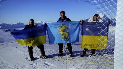 У Житомирі напередодні посилення карантинних заходів презентували виставку "Місто проти карантину" У Житомирі напередодні посилення карантинних заходів презентували виставку "Місто проти карантину"
