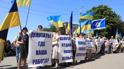 У Запоріжжі зірвалися 5 сесій міськради. Медики просять Зеленського втрутитись