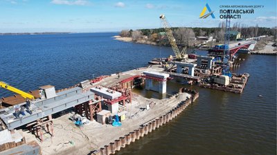 На Полтавщині завершують будівництво моста через річку Сула На Полтавщині завершують будівництво моста через річку Сула