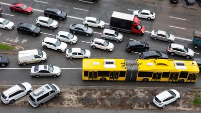затор у Києві, дорога, дороги, корки, автобус, автомобілі