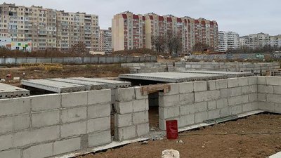 В Одесі підрядника підозрюють у привласненні 17 мільйонів гривень під час будівництва школи В Одесі підрядника підозрюють у привласненні 17 мільйонів гривень під час будівництва школи