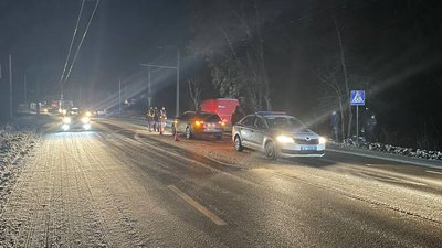 Аварія у Луцьку: неповнолітня дівчина у лікарні