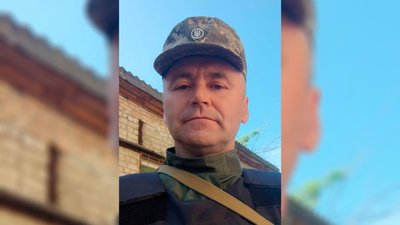 На Чернігівщині попрощалися із бійцем, який загинув на Донеччині