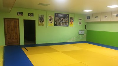 "Шпаклівка не міцна": у громаді на Полтавщині готують укриття до навчального року "Шпаклівка не міцна": у громаді на Полтавщині готують укриття до навчального року