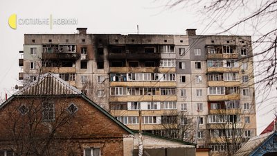 "А білі пов'язки треба ще вдягати?" — Ірпінь та Буча після російських окупантів. Фоторепортаж "А білі пов'язки треба ще вдягати?" — Ірпінь та Буча після російських окупантів. Фоторепортаж
