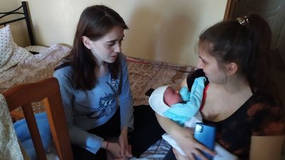 "Ми двічі переселенці". Історії людей, які живуть у знам'янській лікарні