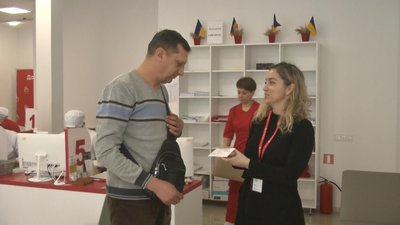Здав кров — купив квіти й виграв приз: у Хмельницькому влаштували тематичну акцію