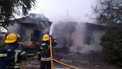 На Кіровоградщині під час пожежі загинула матір з 6-річною донькою На Кіровоградщині під час пожежі загинула матір з 6-річною донькою