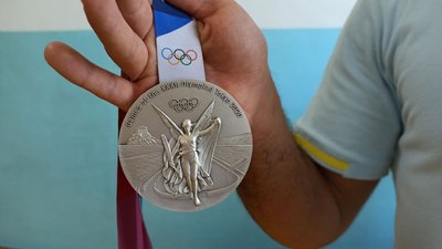 Срібний призер Олімпіади Парвіз Насібов приїхав до Миколаєва провідати рідних