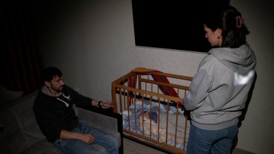 Оксана з дитиною Оксана з дитиною