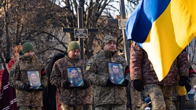 В Ужгороді попрощалися з трьома полеглими захисниками України