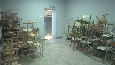 Лавки, парти та санвузли: як у ліцеї на Волині облаштовують укриття