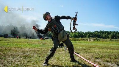 Берет з відзнакою — взірець відваги. Як бійці Нацгвардії кваліфікаційні іспити складали Берет з відзнакою — взірець відваги. Як бійці Нацгвардії кваліфікаційні іспити складали