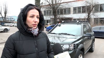 Фонд громади Житомира передав позашляховик військовим Фонд громади Житомира передав позашляховик військовим