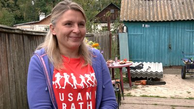 "Дракони висоти": у Чернігові група волонтерів ремонтує дахи зруйнованих росіянами будинків "Дракони висоти": у Чернігові група волонтерів ремонтує дахи зруйнованих росіянами будинків