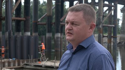 Заступник начальника Служби відновлення та розвитку інфраструктури у Чернігівській області Володимир Боровик Заступник начальника Служби відновлення та розвитку інфраструктури у Чернігівській області Володимир Боровик
