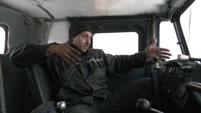 На Харківщині дорожник переробив артилерійський тягач на снігоприбирач На Харківщині дорожник переробив артилерійський тягач на снігоприбирач