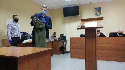 В полтавському суді розглядають справу щодо стрілянини біля кафе "Ботанік". Текстова трансляція В полтавському суді розглядають справу щодо стрілянини біля кафе "Ботанік". Текстова трансляція