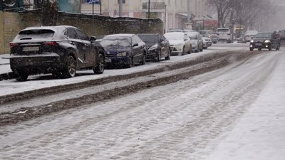 Снігопад на Одещині: яка ситуація на вулицях міста та трасах регіону Снігопад на Одещині: яка ситуація на вулицях міста та трасах регіону