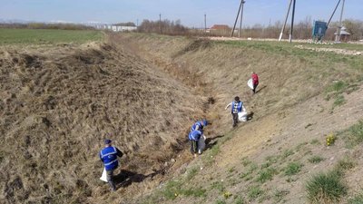 Працівники Дністровського БУВРу поприбирали сміття поблизу водойм і дамб Івано-Франківщини