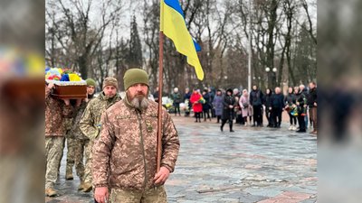 На Чернігівщині поховали солдата Сергія Галку, який загинув на Донеччині На Чернігівщині поховали солдата Сергія Галку, який загинув на Донеччині