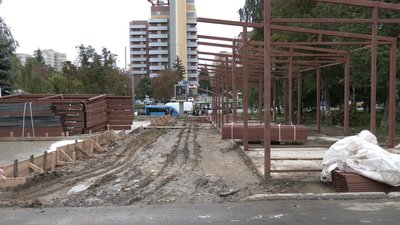 Кіоски біля "Сільпо" у Рівному зареєстрували, як нерухомість Кіоски біля "Сільпо" у Рівному зареєстрували, як нерухомість
