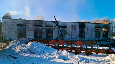 РФ атакувала сільгосппідприємство на Чернігівщини: запустили 8 дронів та одну ракету