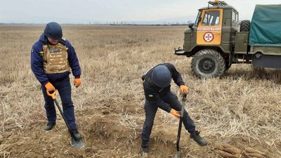 Майже три десятки боєприпасів виявили на Ужгородщині Майже три десятки боєприпасів виявили на Ужгородщині