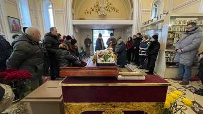 "Таких людей одиниці". У Сумах поховали захисника Ігоря Лободюка "Таких людей одиниці". У Сумах поховали захисника Ігоря Лободюка
