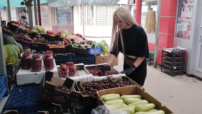 На ринках Кіровоградщини подешевшала черешня. Яка вартість і звідки привозять На ринках Кіровоградщини подешевшала черешня. Яка вартість і звідки привозять