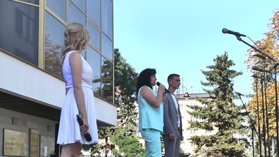 65 тисяч гривень зібрали під час благодійного концерту на лікування онкохворої волинянки 65 тисяч гривень зібрали під час благодійного концерту на лікування онкохворої волинянки