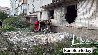 Будинок у Конотоі після влучання російського БпЛА, 8 червня 2026 року