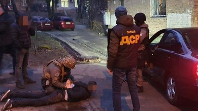 Від іноземців у багажнику, до стрілянини на кордоні: як на Закарпатті заробляють на нелегалах Від іноземців у багажнику, до стрілянини на кордоні: як на Закарпатті заробляють на нелегалах