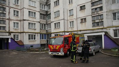 Вибух гранати у багатоповерхівці Хмельницького