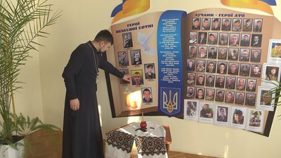 "Згадую його і мені на серці тепліше": спогади рідних про Героїв Небесної Сотні з Волині "Згадую його і мені на серці тепліше": спогади рідних про Героїв Небесної Сотні з Волині