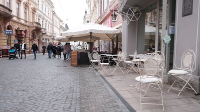 У Чернівцях почали облаштовувати літні майданчики. Скільки їх буде У Чернівцях почали облаштовувати літні майданчики. Скільки їх буде