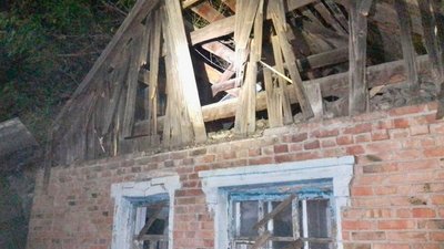 Через обстріл Нікопольського району Дніпропетровщини поранений 59-річний чоловік, є руйнування