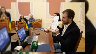 Онлайн-конференція під час підписання договору у Чернігові Онлайн-конференція під час підписання договору у Чернігові