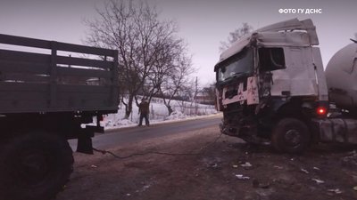 На Рівненщині молоковоз злетів у кювет На Рівненщині молоковоз злетів у кювет
