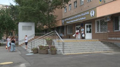 Хлопчик, якого збили у Полтаві на пішохідному переході, перебуває у травматологічному відділенні Хлопчик, якого збили у Полтаві на пішохідному переході, перебуває у травматологічному відділенні