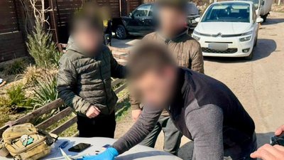 Поліція, тил за 2500 доларів, військовий, ухилення від мобілізації